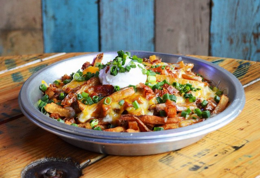 Doc's Motorworks Pie Pan Cheese Fries