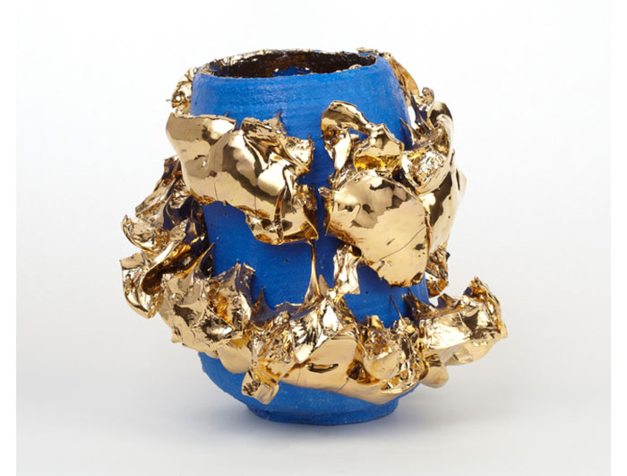 A Takuro Kuwata vase at Tomio Koyama, Frieze. Photo Tomio Koyama.