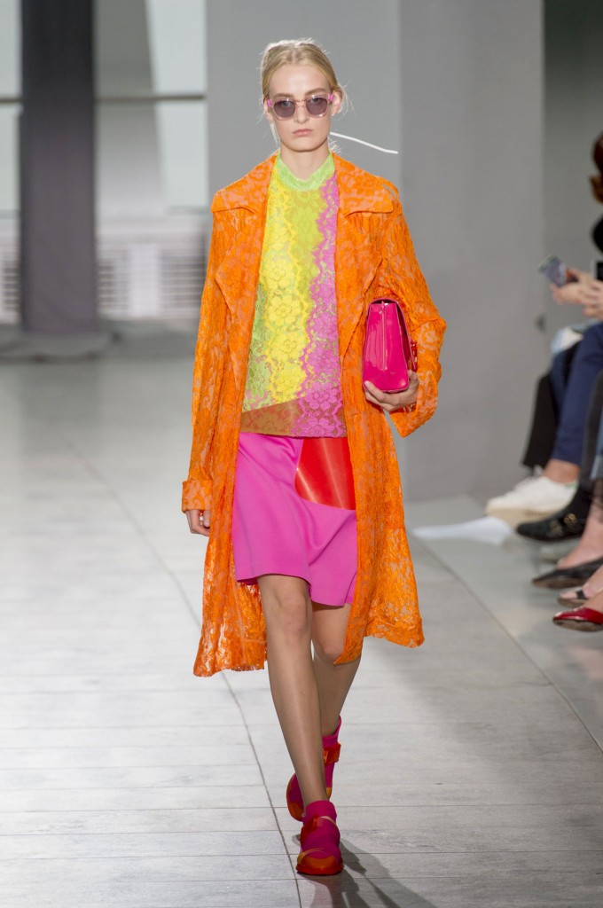 Cristopher Kane's Spring 2016 RTW look possesses a color palette similar to Peter Max's creations.