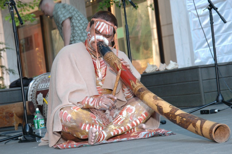 A master of the didgeridoo.