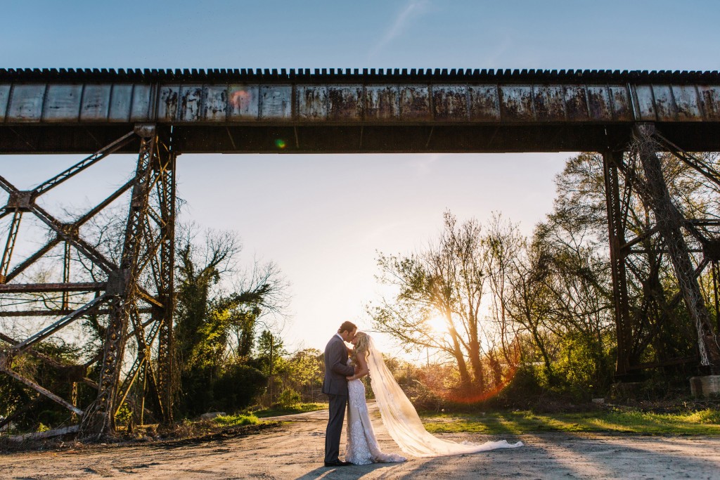 Newlyweds Matthew Stafford and Kelly Hall know how to strike a pose.