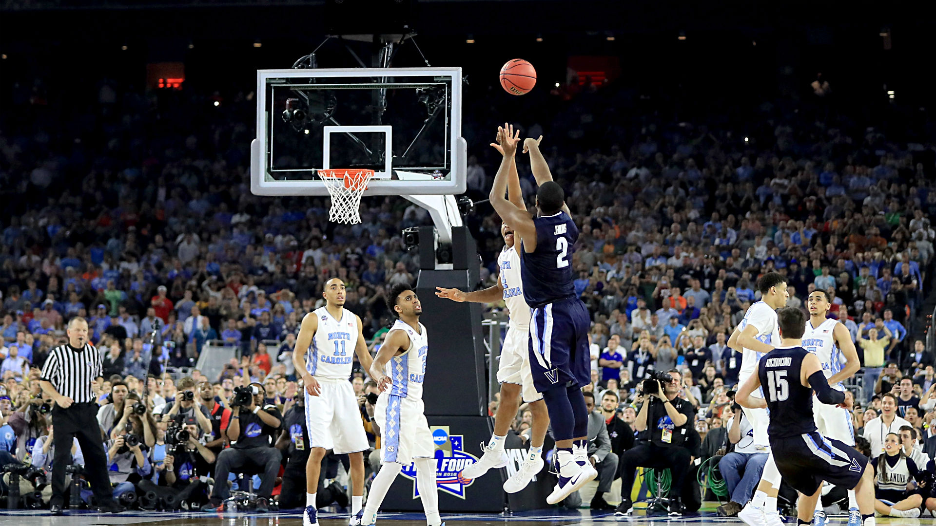 Kris Jenkins' all-time epic buzzer-beater was set up by the perfect, selfless pass.