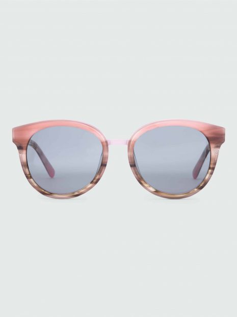 Reese Witherspoon's Draper James knows how to do sunglasses.
