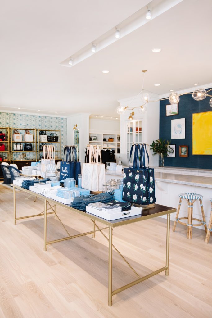Draper James stocks women’s ready-to-wear, accessories, and home decoratives.