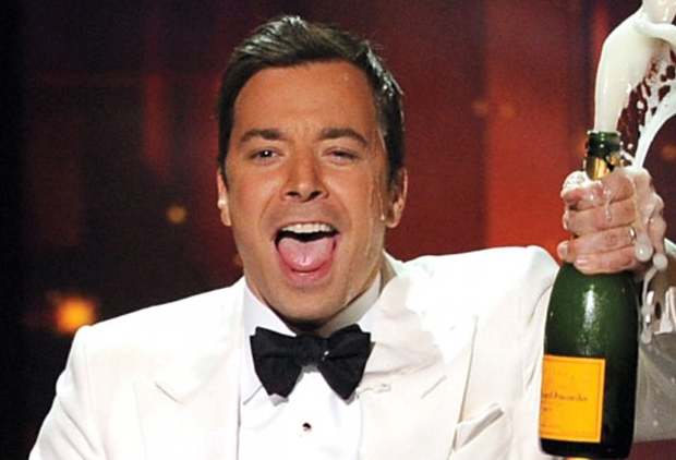 2017 Golden Globes host, Jimmy Fallon gives a champagne rain toasts to the winners and the after-party. 