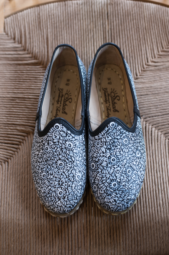 Patterned pair of Sabahs (Photo by Shayna Fontana)