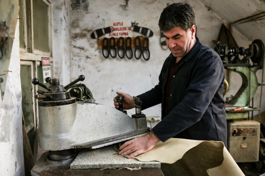 A craftsman works at Sabah House’s atelier in Turkey. (Photo courtesy Sabah House)