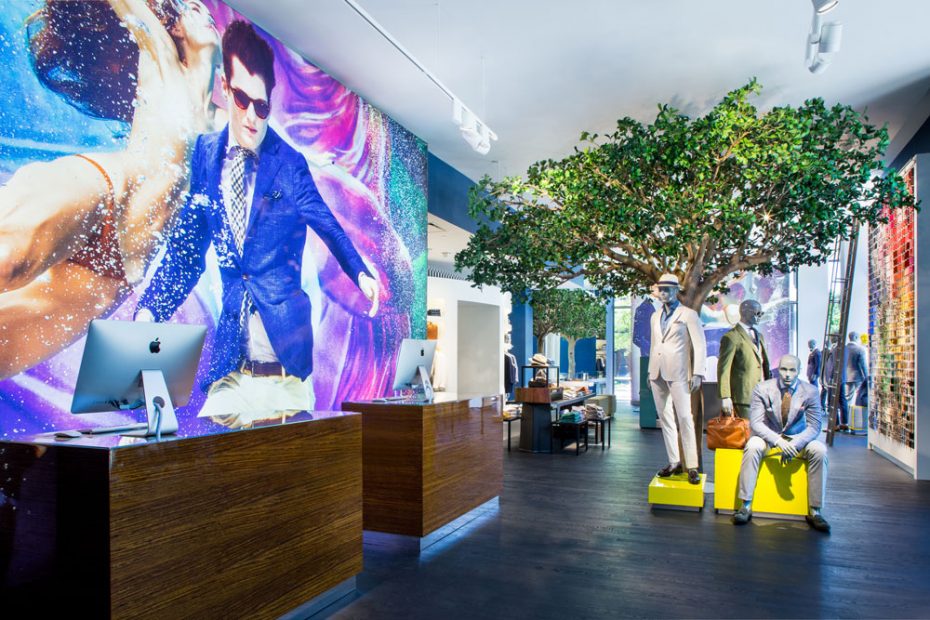 Suit Supply debuts its second Houston-area location at Market Street in The Woodlands.