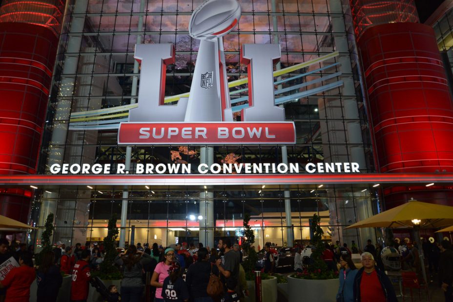 Houston's Super Bowl LI hosting efforts blew away Dallas'.