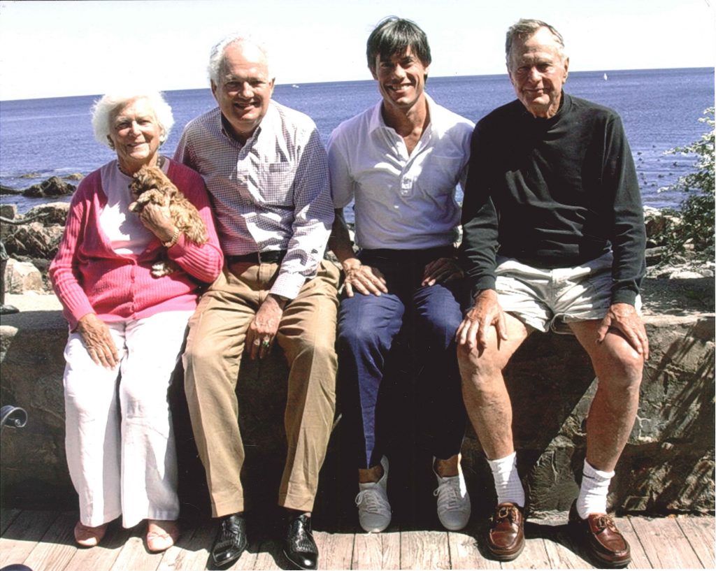 Jackson Hicks & Milton Townsend with Barbara and George H.W. Bush at their summer home in Kennebunkpor