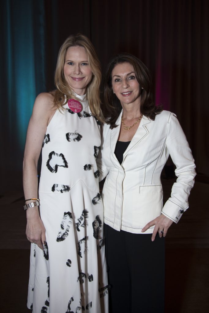 Stephanie March, Debbie Barnes