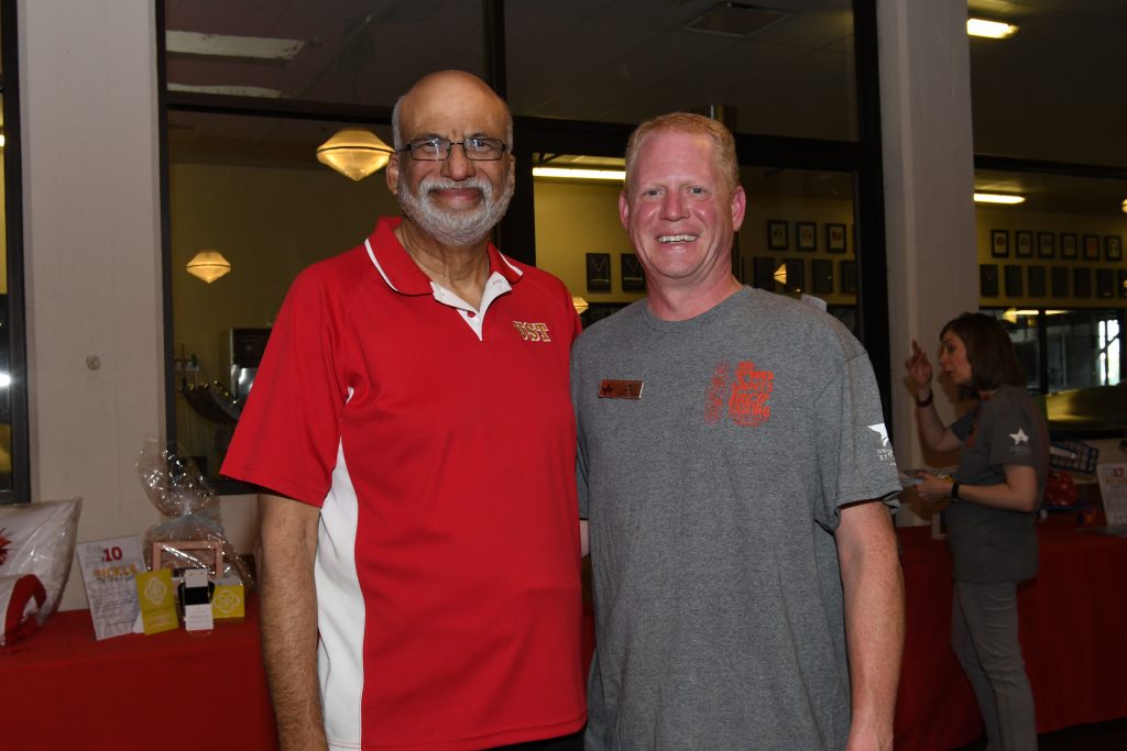 Larry Payne, Lee Holmes