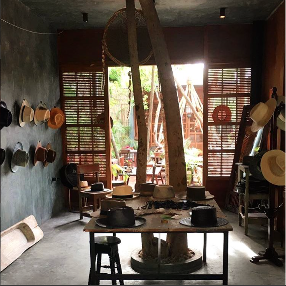 Come to Casa Jaguar to shop, and stay for drinks and dancing in the adjacent restaurant. 