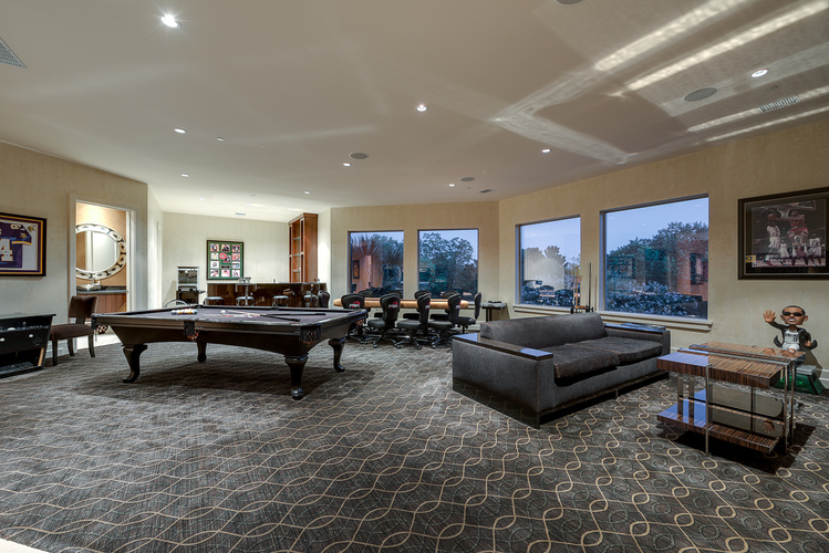 The game room is perfect for the whole team – or family. 