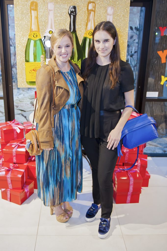 Meredith Marceau, Loryn Weddie