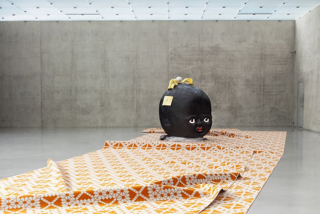 Theaster Gates' "Tar Baby II," 2016, styrofoam, Bondo, tar coloring, vinyl foil, fabric (Photo by Markus Tretter)