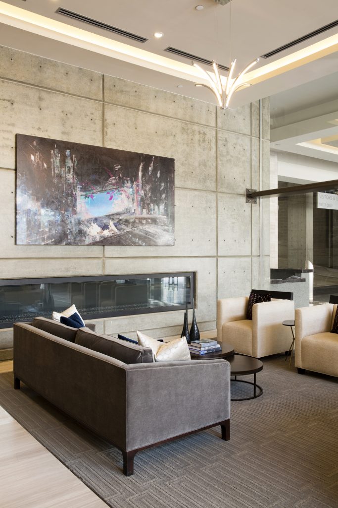 Aris Market Square's lobby isn't giant, it's inviting. (Photo by Jenny Antill.)