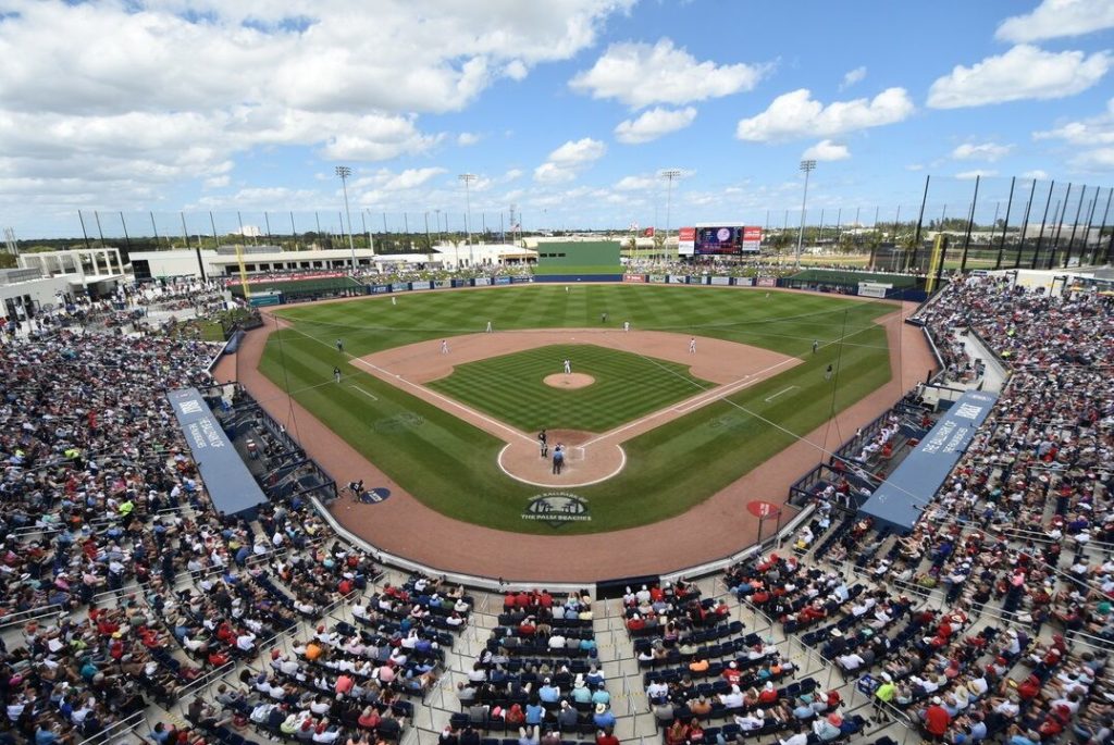 Chat with relaxed rookies and superstars at Spring Training.