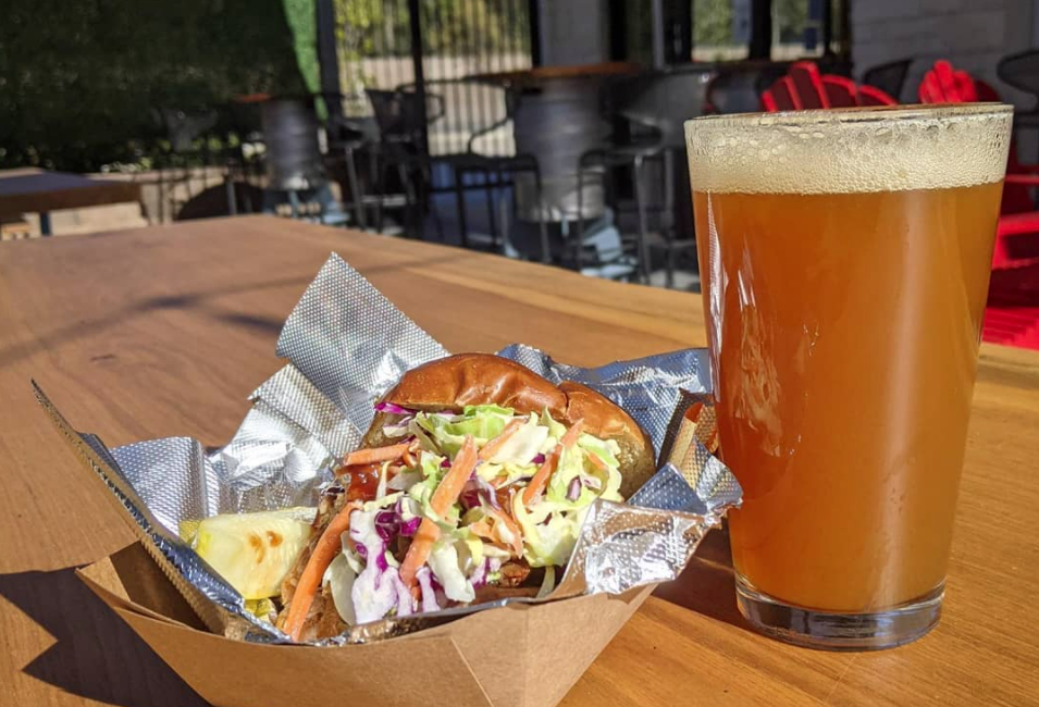 Southern Yankee Crafthouse will have beer and sandwiches