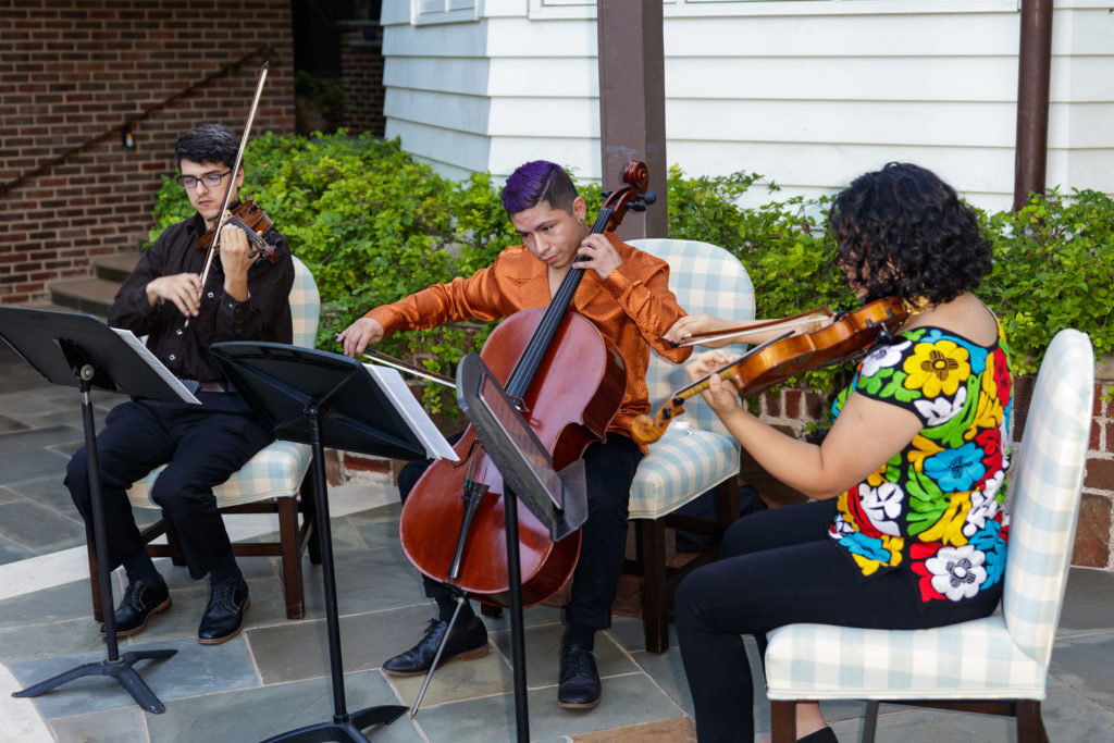 Dallas Symphony Orchestra’s Young Strings Alumni Group (Photo by WJN Photo)