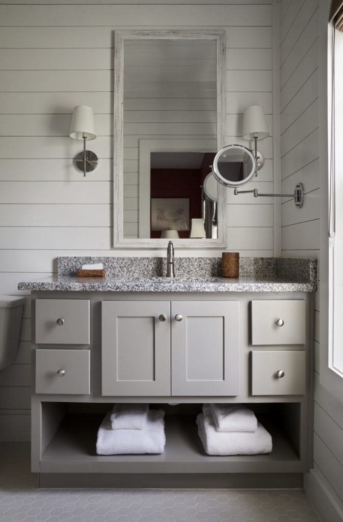 Each bedroom has a bath painted in Sherwin Williams Snowbound. (Photo by Pär Bengtsson)