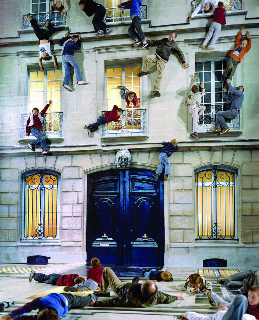 Leandro Erlich, “Bâtiment” (Facade), 2004, © Leandro Erlich Studio.