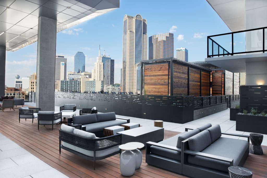 From sunrise to sunset, catch an unobstructed view of the skyline.