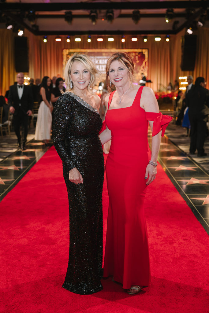 Leslie Siller, Cynthia Wolff at the Houston Symphony's 'The Golden Age of Hollywood' gala at the Post Oak Hotel. (Photo by Johnny Than)