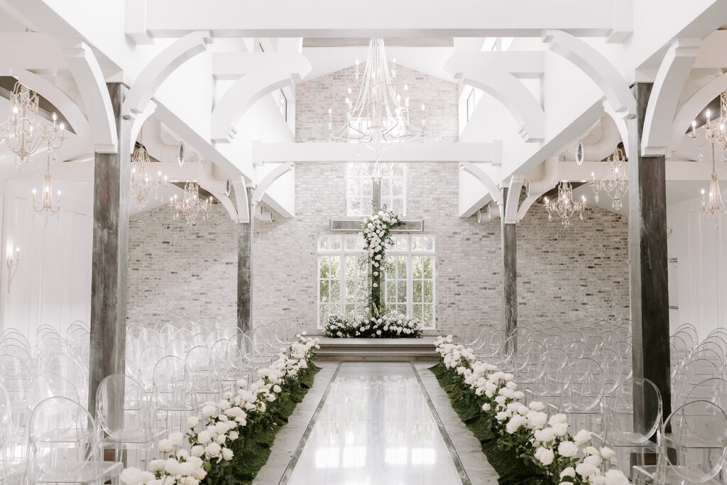 The Peach Orchard chapel is bright and airy, with great natural light.
