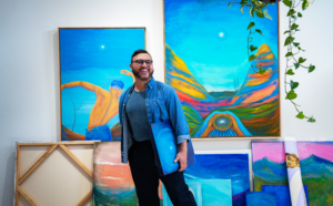 Houston artist Hugo Pérez in studio (Photo by Stephanie Beltran)