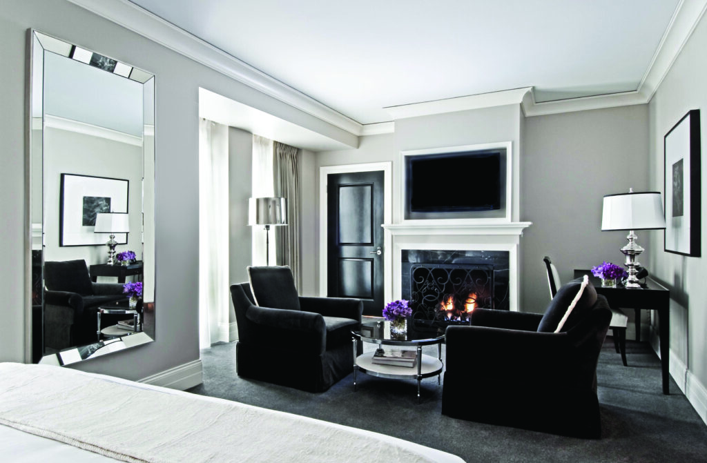 The oversized rooms boasted a grand fireplace. (photo by Waldorf Astoria Chicago)