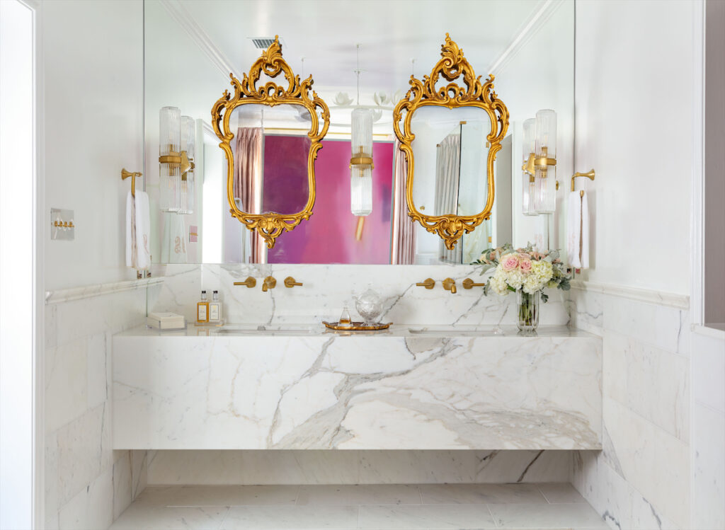Bedroom & Bathroom: Rivers Spencer Interiors (Photo by Nickolas Sargent)