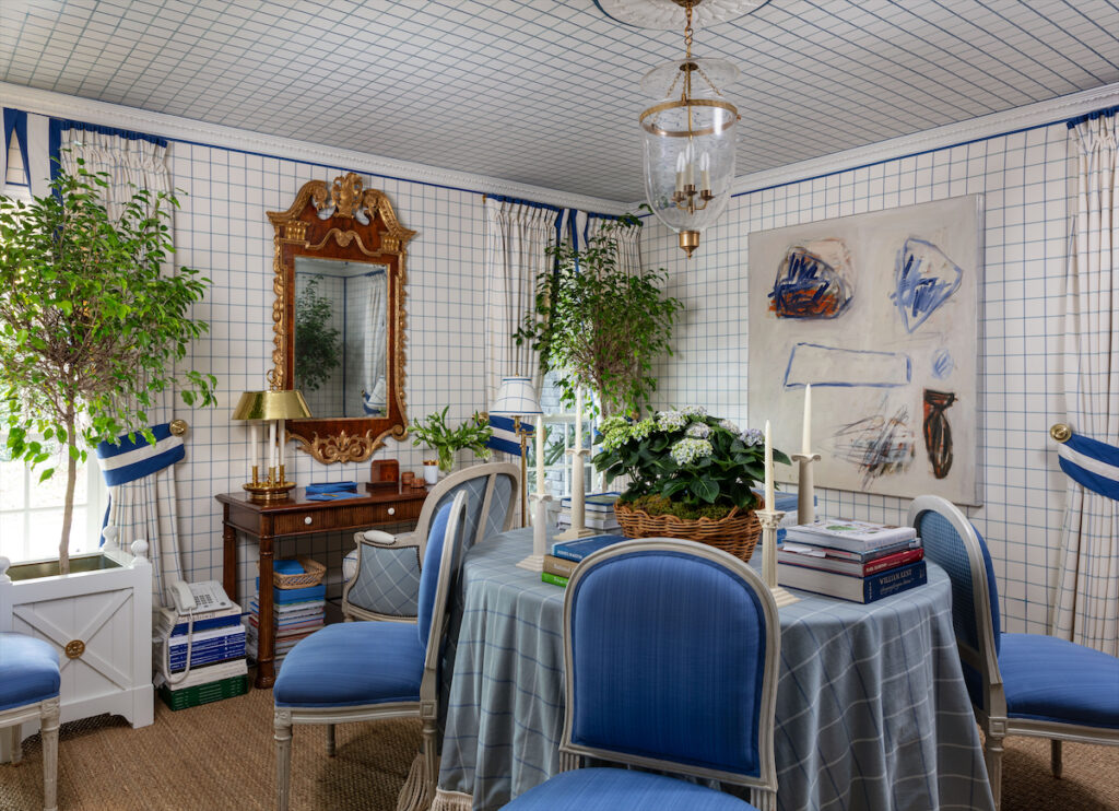 Dining Room: Mark D. Sikes Interiors (Photo by Nickolas Sargent)