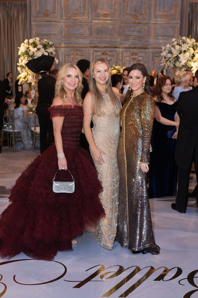 Melissa Juneau, Audrey White, Jayne Johnston  at the Houston Ballet Ball 'Mayerling,' held at Wortham Theater Center. (Photo by Wilson Parish)