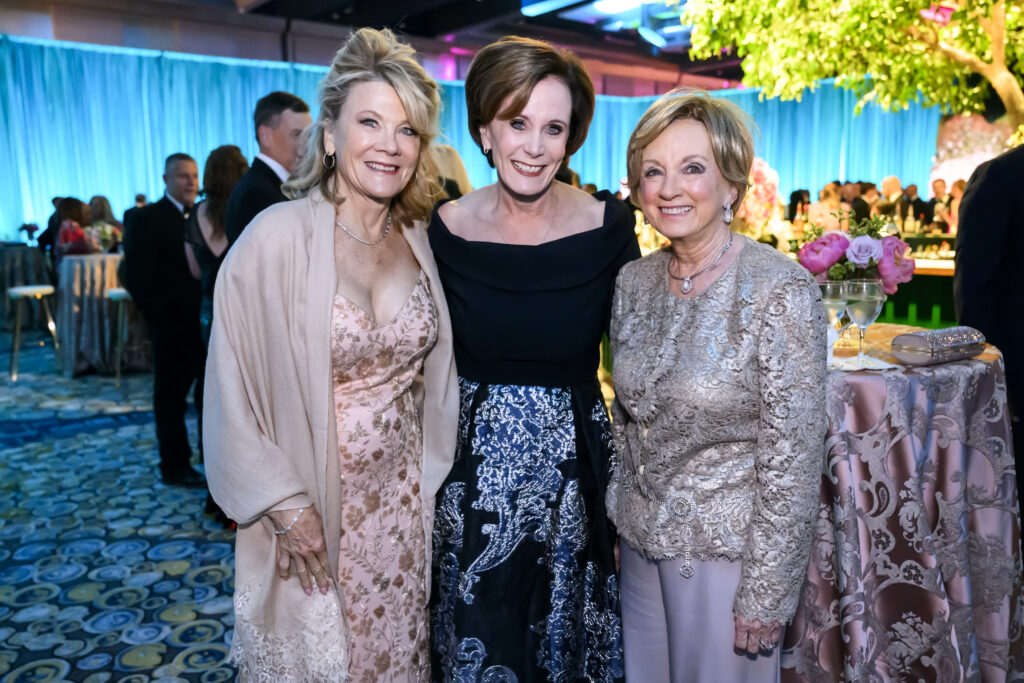 Lisa Simon, Nina Hendee, Suzie Johnson at the 'No Mountain High Enough' themed gala benefitting the Memorial Hermann  Foundation at the Hilton Americas-Houston. (Photo by Michelle Watson)