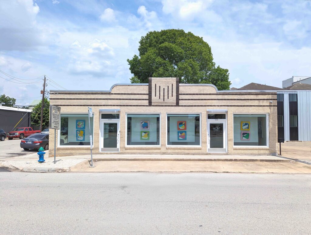 Mont Art House, Urbano Architects 