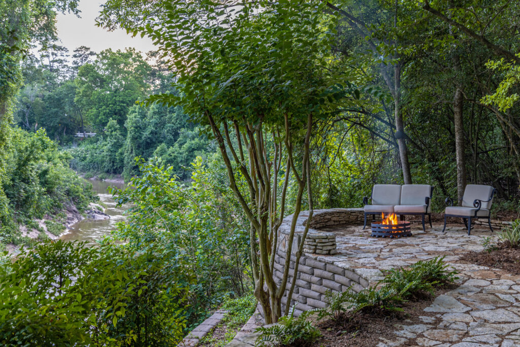 107 Timberwilde Lane (Photo by Berlyn Media for Martha Turner Sotheby’s International Realty)