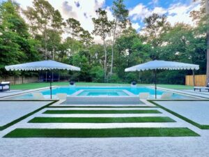 Woodlands Style House put together a sleek modern look for a next level outdoor oasis in The Woodlands.