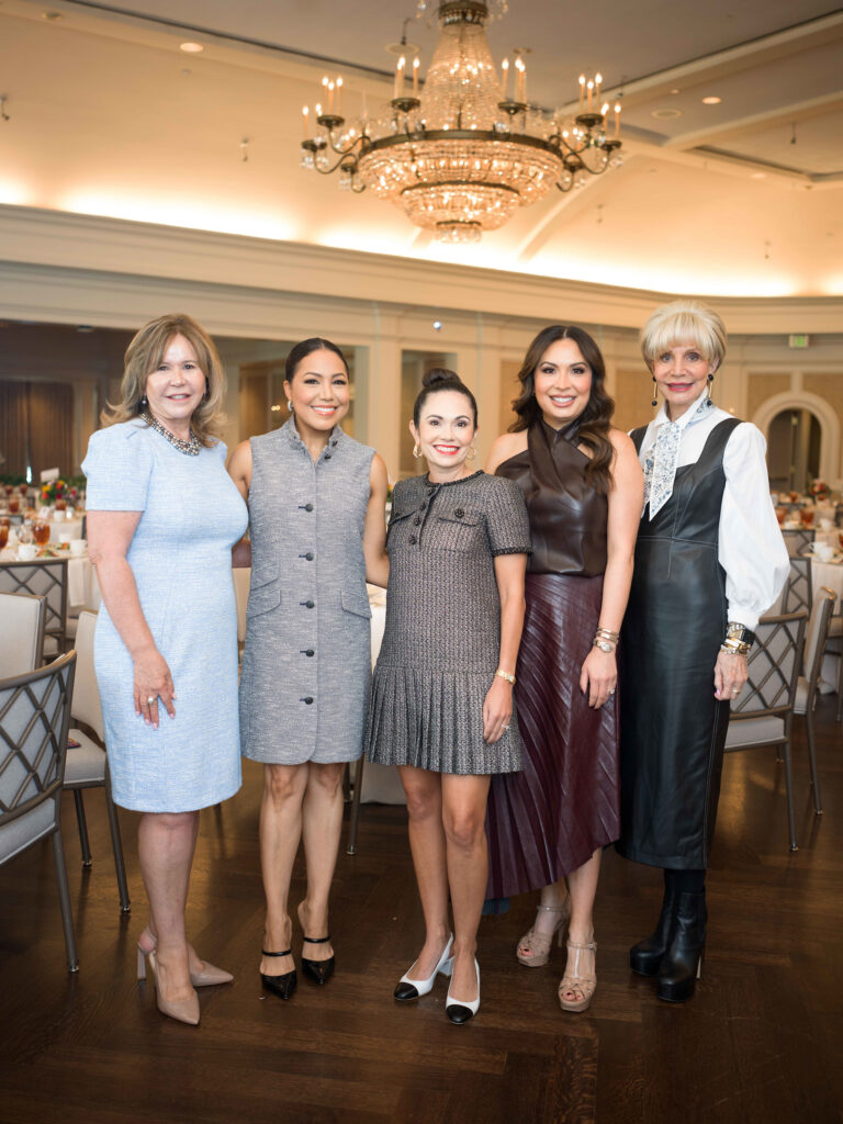 Cyndy Garza Roberts, Stephanie Ramos, Michele Leal Farah, Vicky Dominguez and Leisa Holland-Nelson Bowman at the El Centro de Corazón luncheon. (Photo by Daniel Ortiz)
