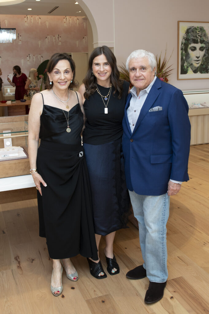 Joanne Teichman, Alysa Teichman, and Charles Teichman (Photo by Tamytha Cameron)