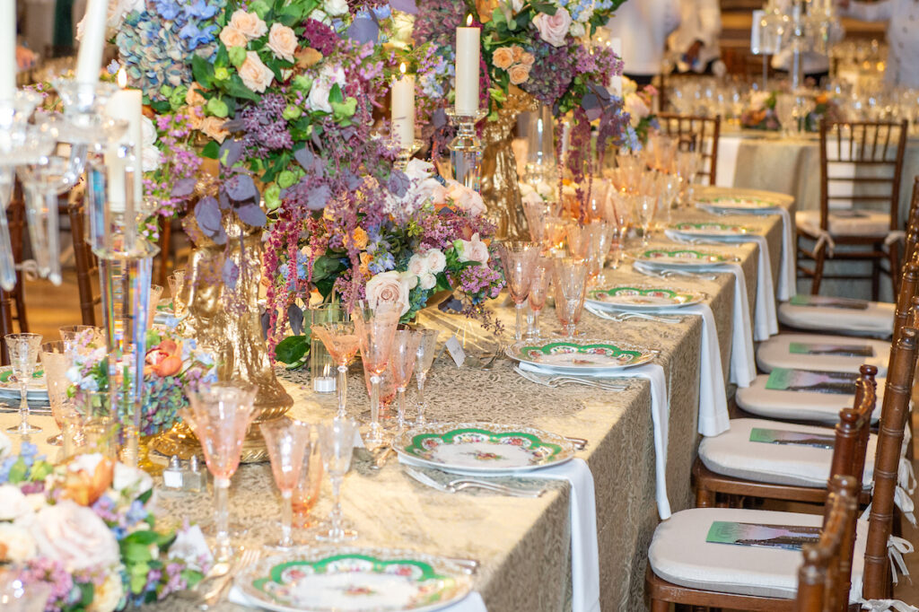 Premier tables at the Houston Symphony Opening Night dinner at Corinthian Houston were dressed to reflect New York's Gilded Age. (Photo by Jacob Power)
