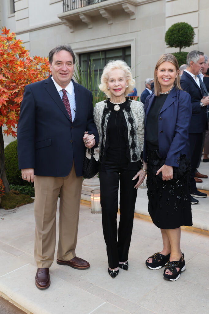 Trey Wyatt, Lynn Wyatt, Jenny Packham at the Memorial Herman Foundation dinner. (Photo by Priscilla Dickson)