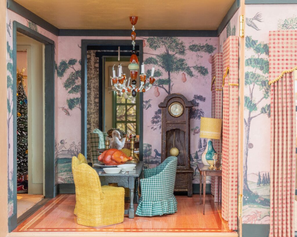 Courtney Barton Dollhouse (Courtesy La Petite Maison)