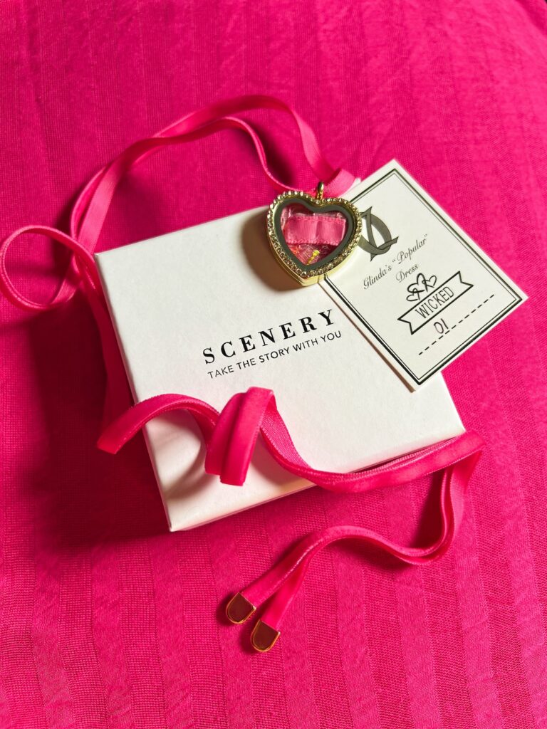 Glinda's "Popular" Dress Necklace from Scenery Bags is available for preorder on February 3. (Photo by Scenery Bags)