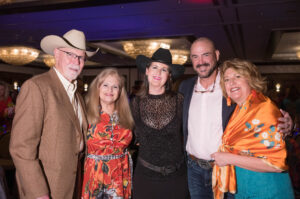 Cayce Moore, Jules Moore, Ellen Kirkland, Steve and Jana Roberson (Photo by Daniel Ortiz)