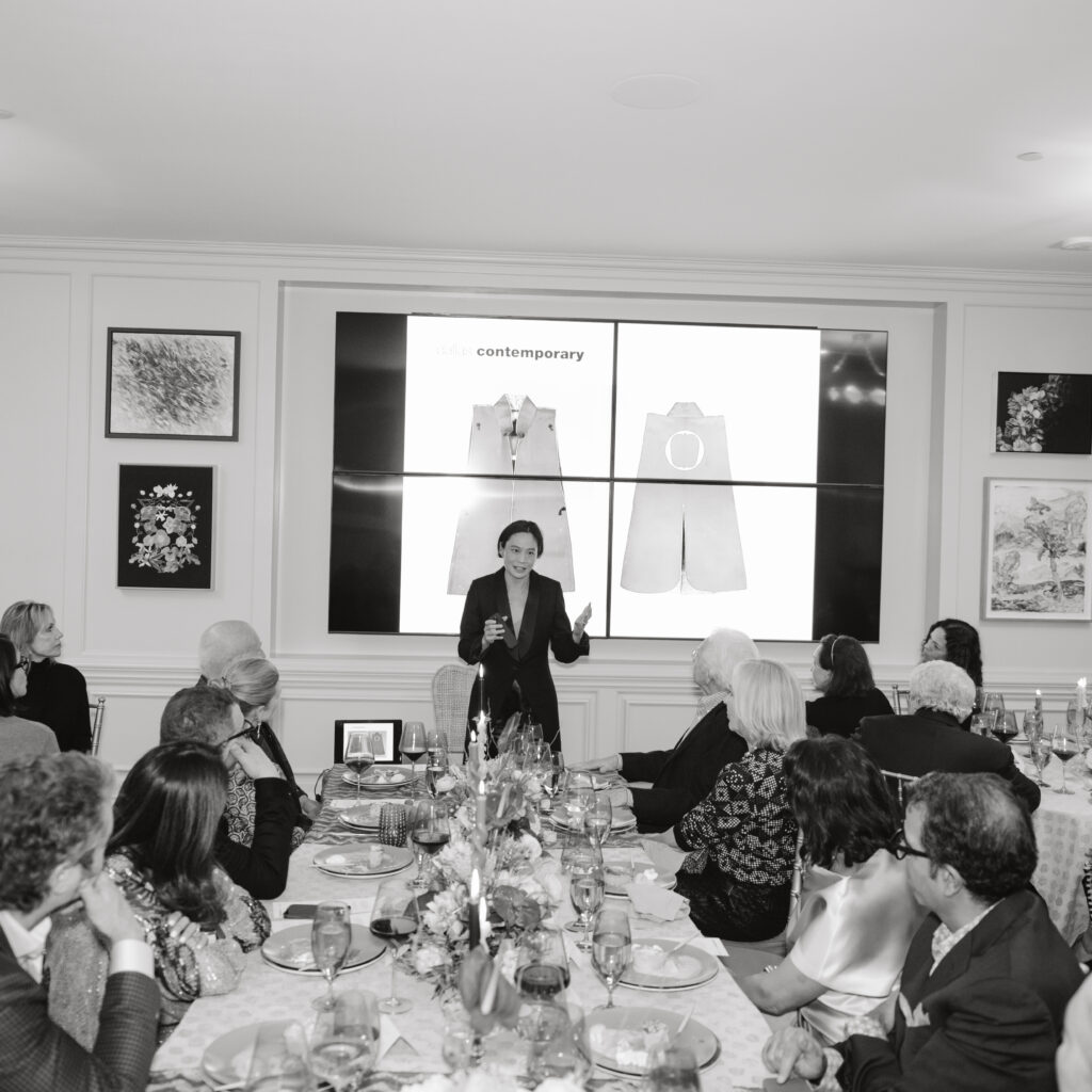 Salon-style presentation by curator Su Wu (Photo by A Sea of Love)