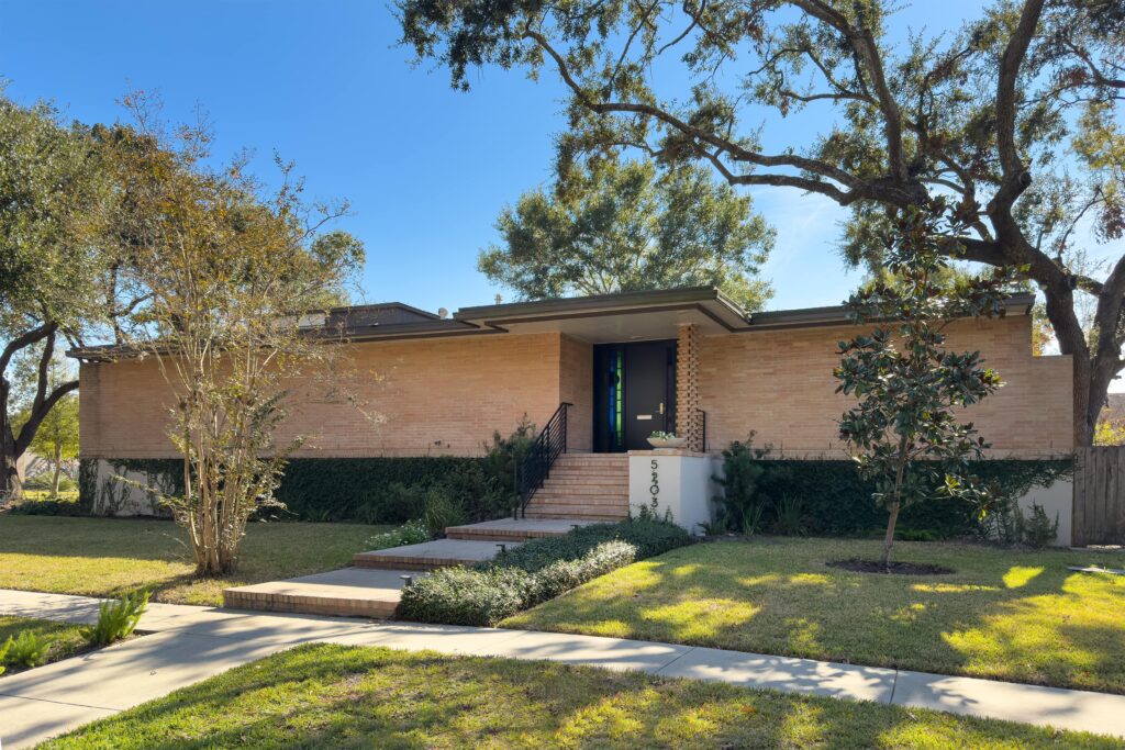Julia Long was awarded for the renovation of the Warshaw House (Photo by Jim Parsons)