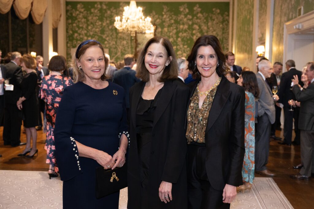 Minnette Boesel, Carol Quillen, Phoebe Tudor at Preservation Houston's Cornerstone Dinner (Photo by Wilson Parrish)