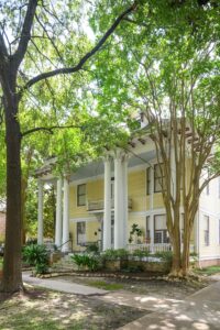 Parker-Hubbard – 428 Westmoreland – photo by Bradley Bosworth-min