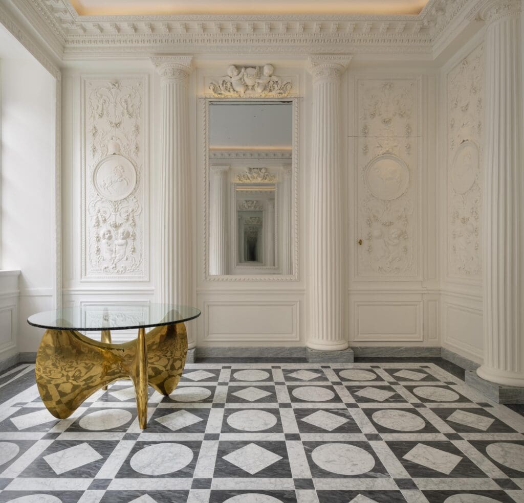 Lobby rue Laugier, Féau Boiseries  (Photo by Jacques Pepión)